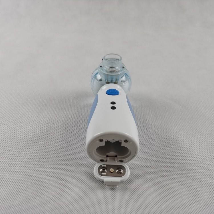Para uso doméstico Inhalador portátil Inhalador para uso doméstico Médico Ce Aprobado de malla Nebulizador eléctrico portátil gratuito